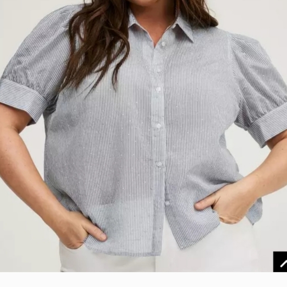 NWOT TORRID 2X Rhinestone Button-Up Top